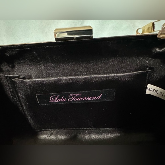 Lulu Townsend Ladies Animal Print Clutch - Picture 4 of 7